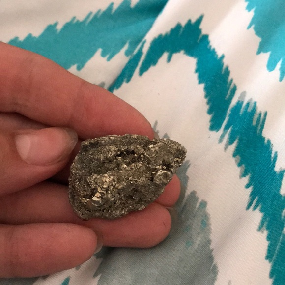 5$each crystal authentic and beautiful crystals - Picture 3 of 5